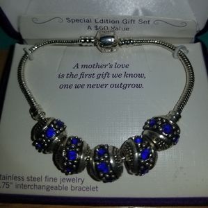 Hallmark Connections Mother's Bracelet